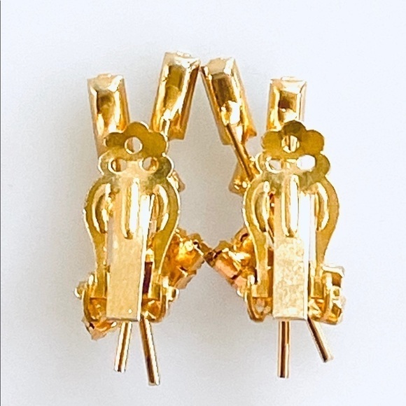 Vintage Crystal Clip On Earrings Gold Tone - Picture 2 of 8